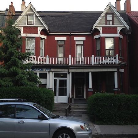 Chinatown Travellers Home Toronto Exterior foto